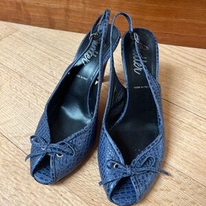 Lavorazione Artigiana Blue Snakeskin Peeptoe Kitten Heels